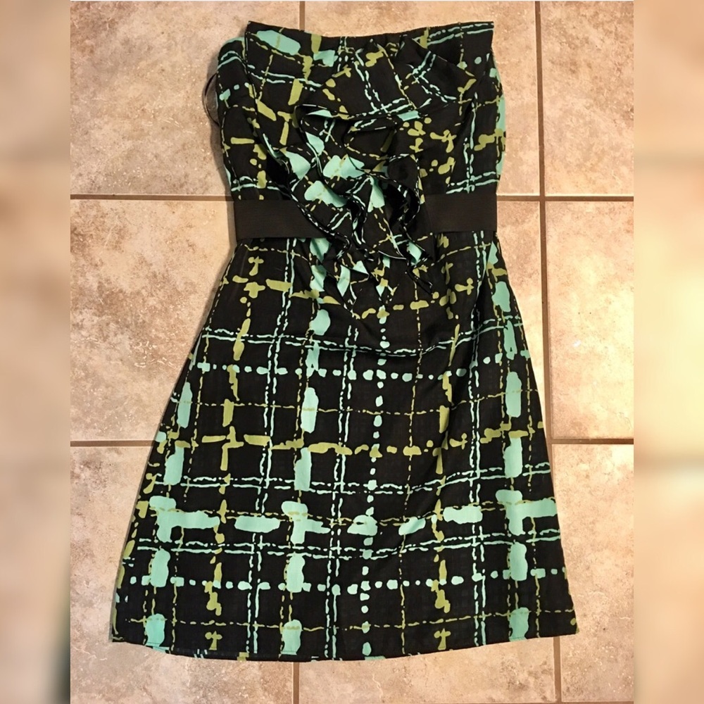 BNWT STRAPLESS LIMITED DRESS